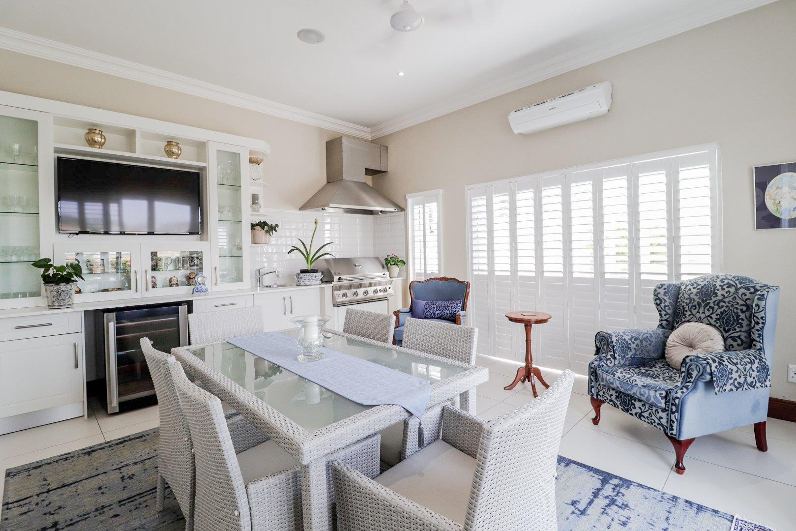 3 Bedroom House for sale in Retire at Midstream 7 Mount Jones Crescent P24112004015