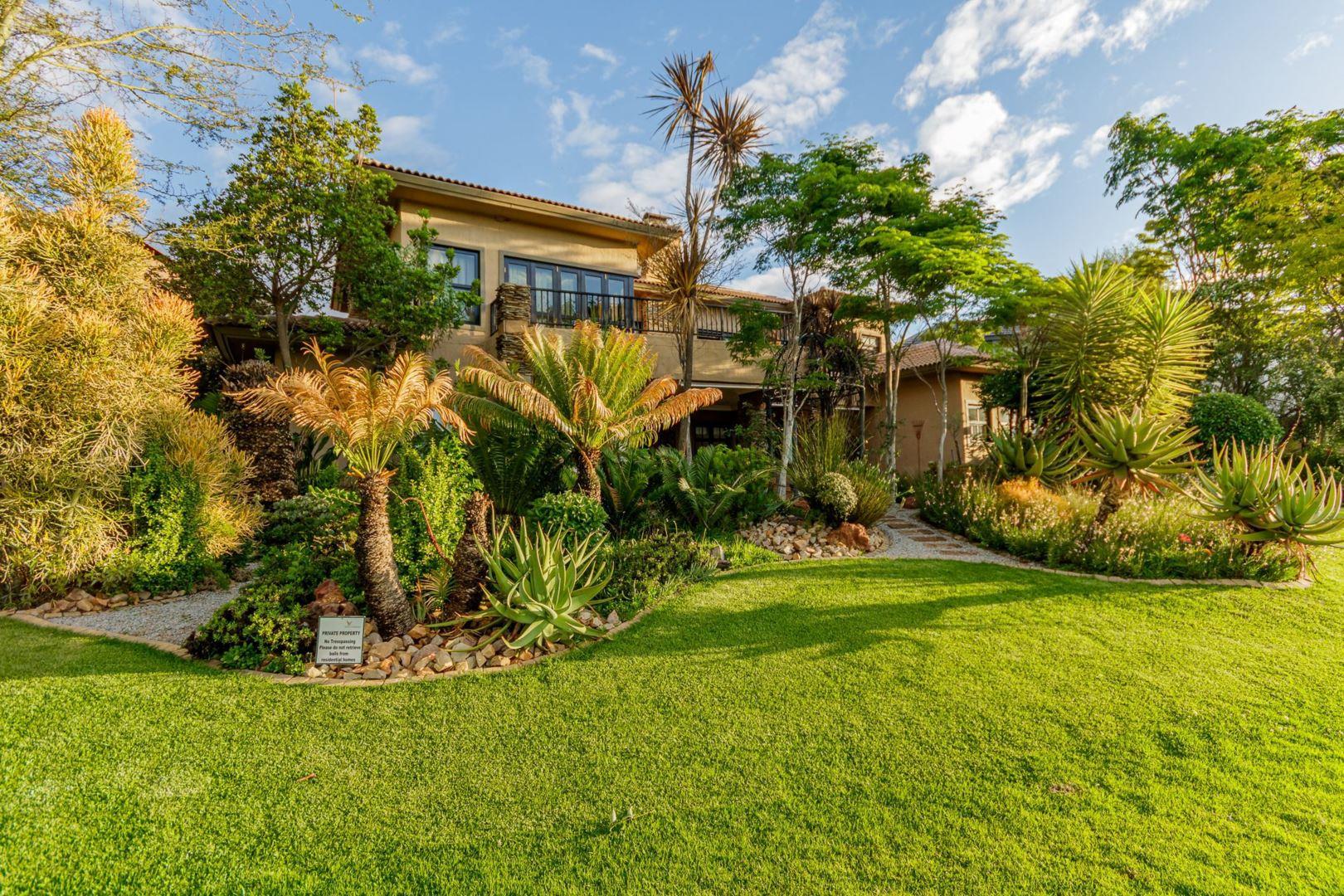 4 Bedroom House for sale in Eagle Canyon Golf Estate 11 Muirfield