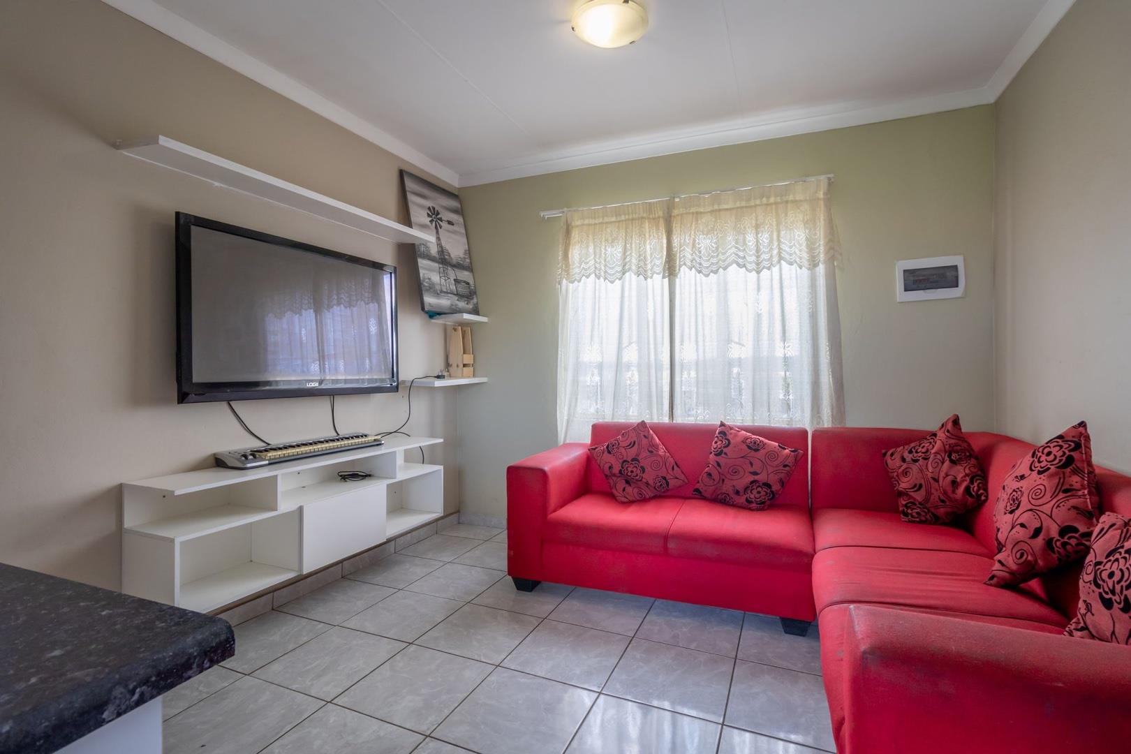 Fleurhof Property Property and houses to rent in Fleurhof