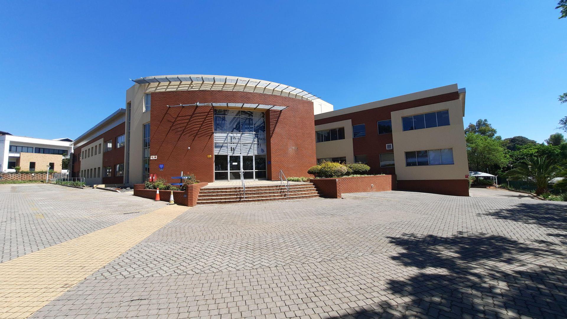 Commercial property to rent in Bedfordview 1 Osborne Lane P24112346674