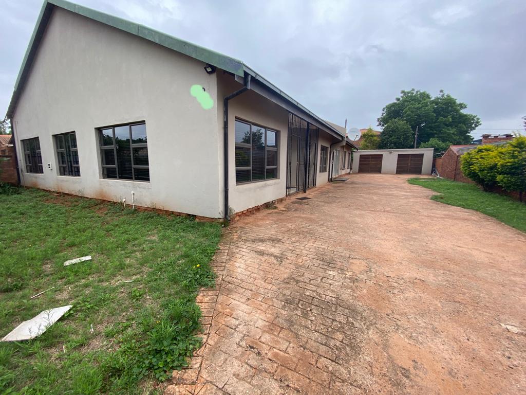 4 Bedroom House for sale in The Orchards P24112016790