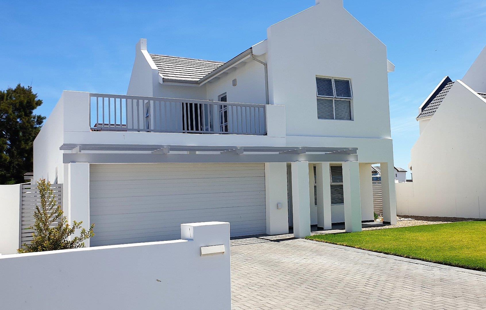 3 Bedroom House for sale in Sandy Point Beach Estate 14 Diademma
