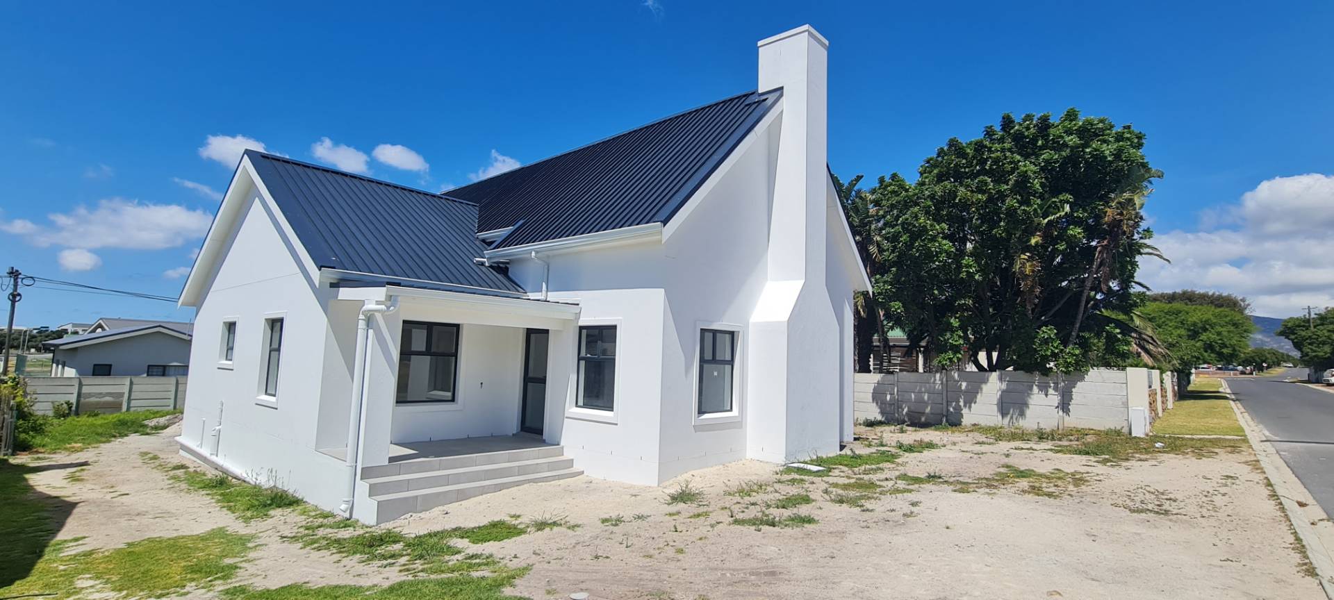 3 Bedroom House for sale in Kleinmond Central 9 Boekenhout Ave P24