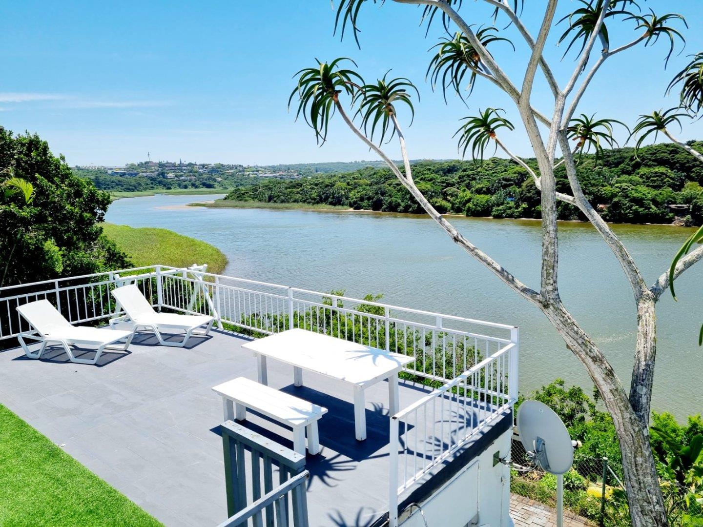 11 Bedroom House for sale in Bonza Bay P24112031495