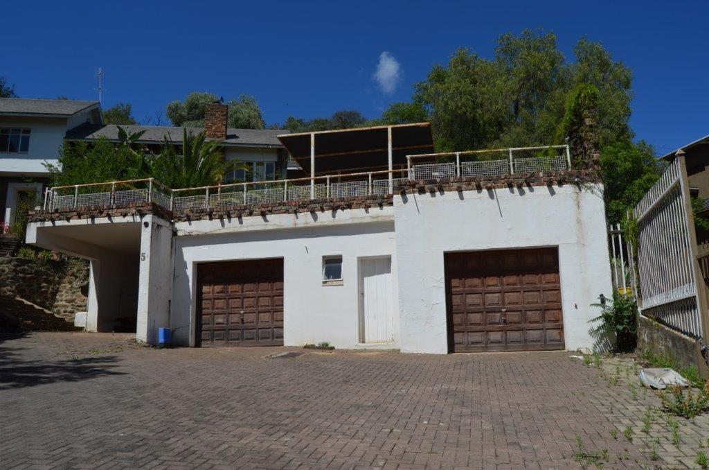 3 Bedroom House for sale in Waverley P24112031946