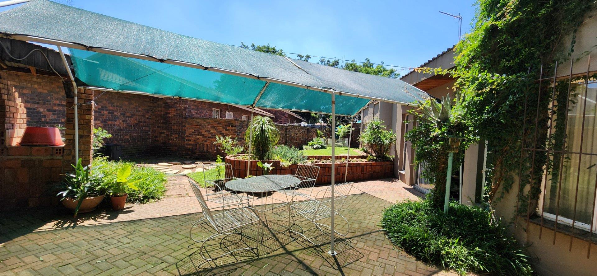 3 Bedroom House for sale in Ferryvale P24112035362