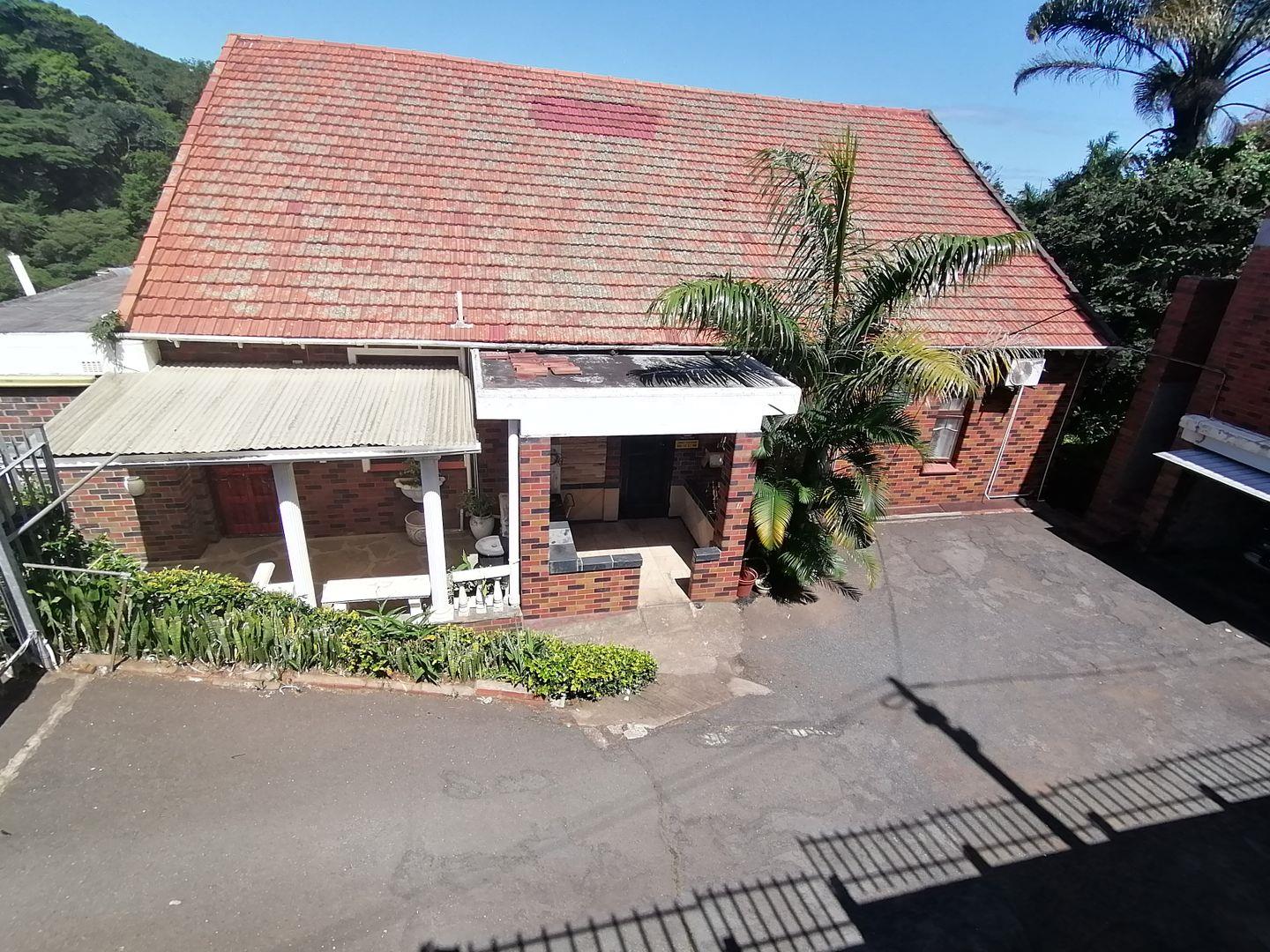 2 Bedroom Apartment / flat for sale in Manor Gardens P24112041272