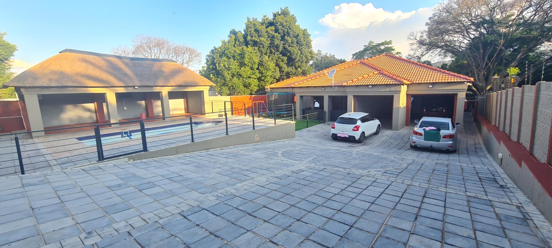 4 Bedroom House for sale in Sandringham Athlone Avenue, Sandringham