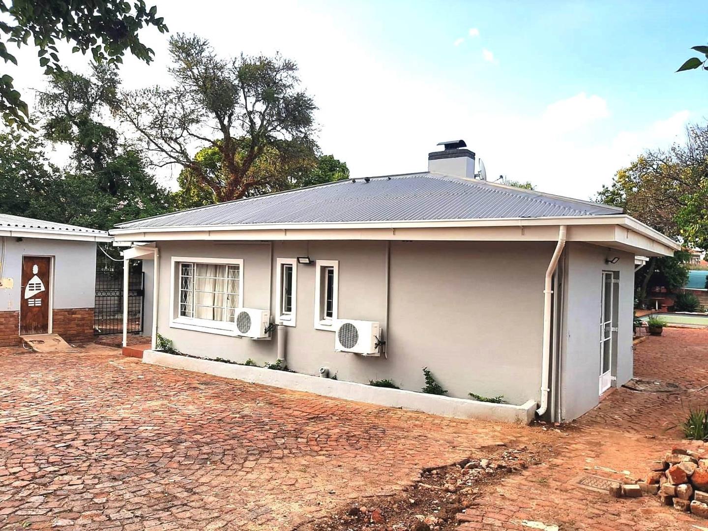 Menlo Park Property Property and houses for sale in Menlo Park