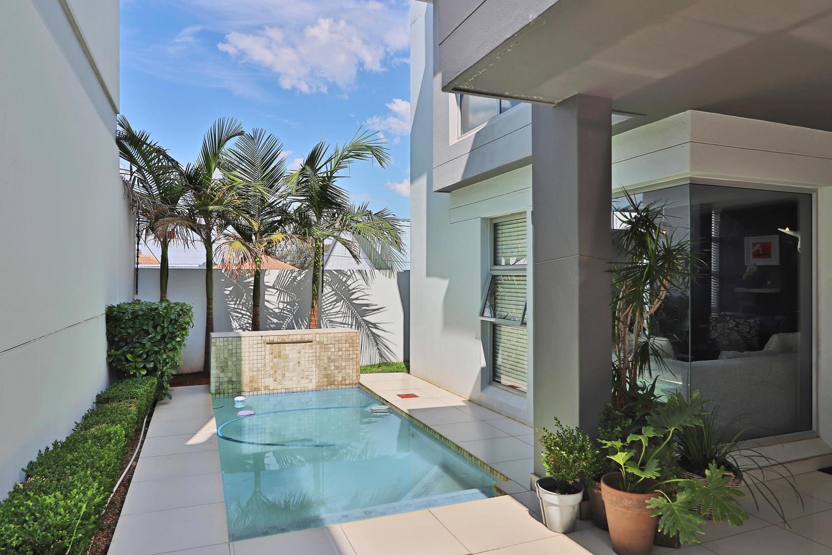 3 Bedroom House for sale in Bryanston 30 Ballyclare Drive P24114213255