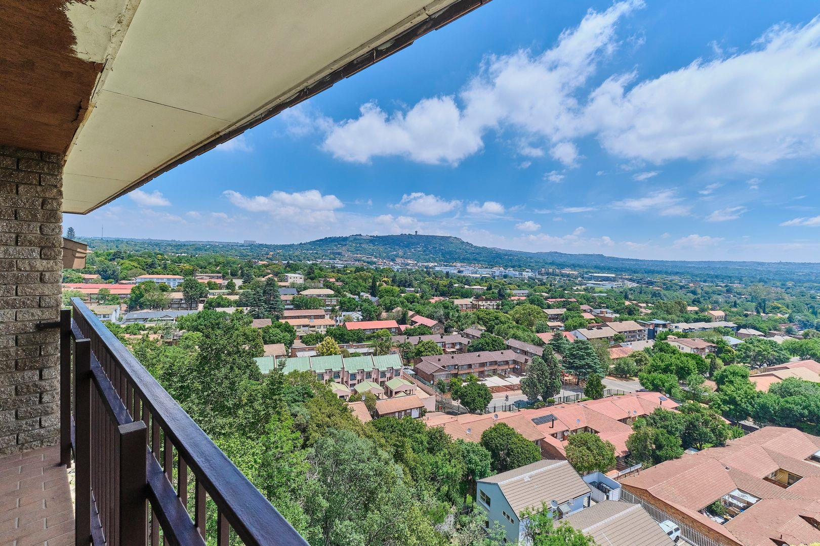 2 Bedroom Apartment / flat for sale in Windsor East Countesses Avenue