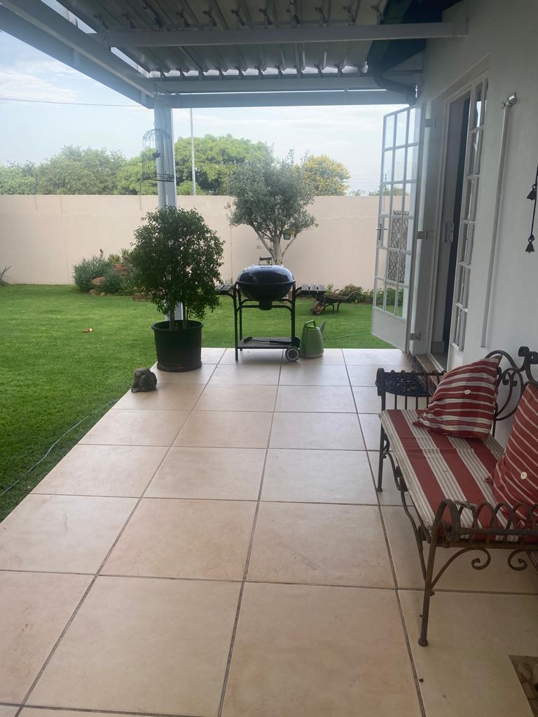 The Willows Property Property and houses to rent in The Willows