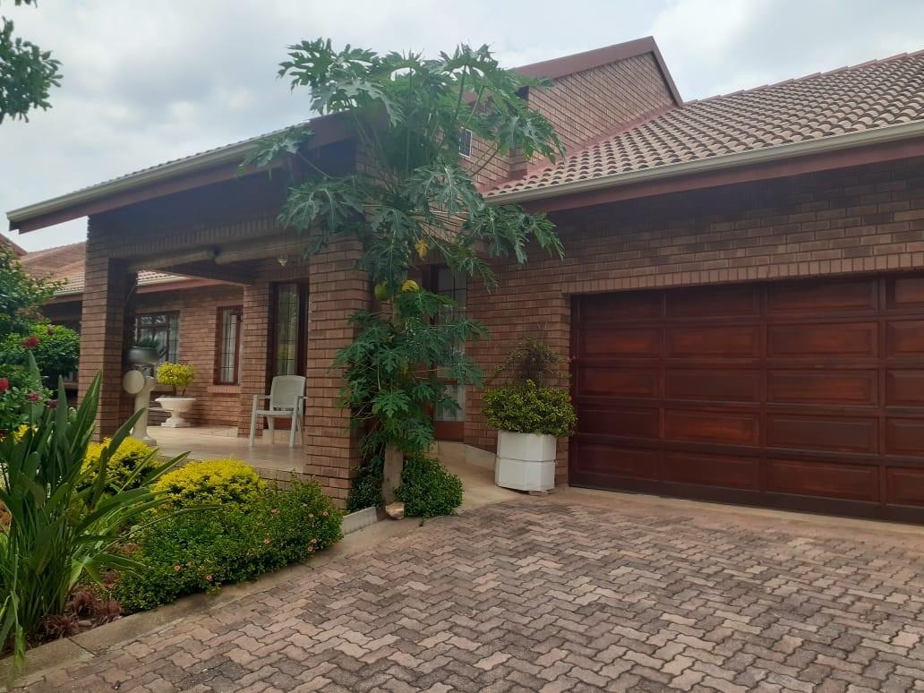 3 Bedroom Townhouse for sale in Bela Bela P24112059774