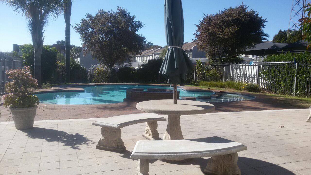 3 Bedroom Townhouse for sale in Bedford Gardens Bedford Place