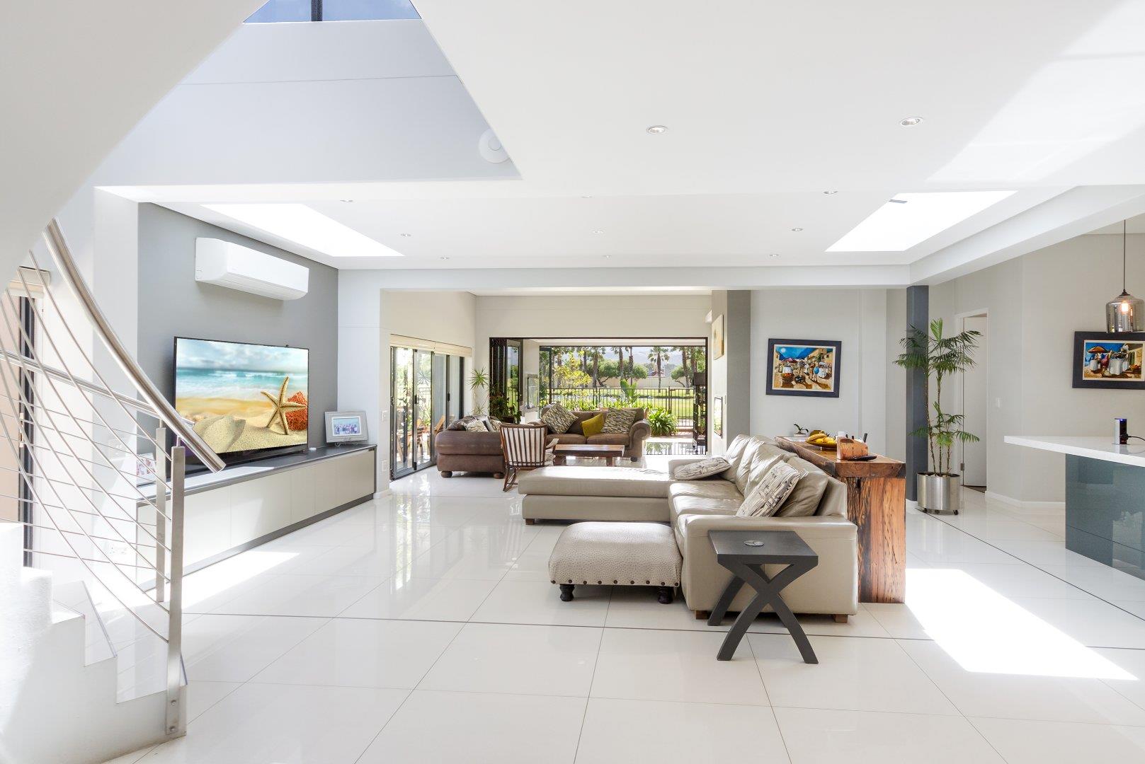 4 Bedroom House for sale in Greenways Golf Estate P24112070248