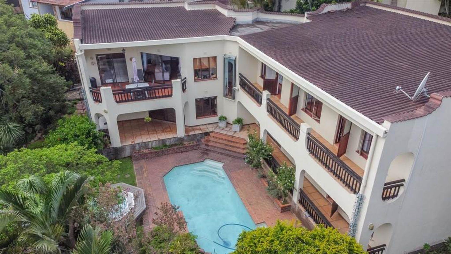 5 Bedroom House for sale in Westville P24112085044