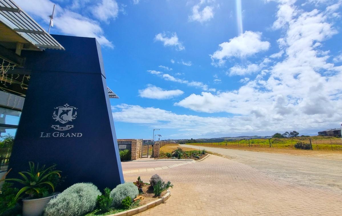 Le Grand Estate Property Property and houses for sale in Le Grand