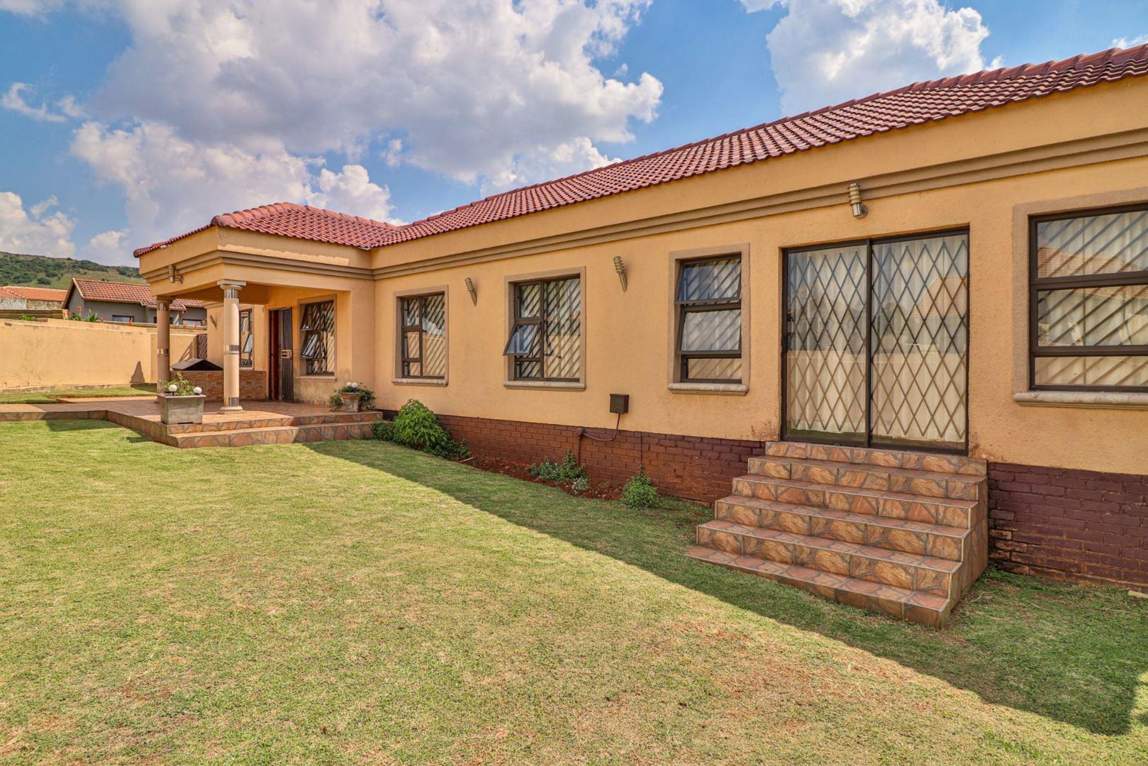 Zakariyya Park Property Houses for sale in Zakariyya Park