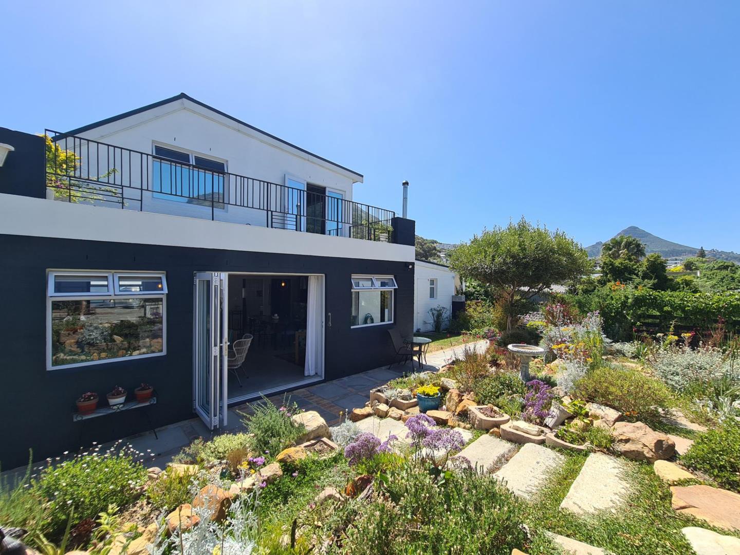 Hout Bay Central Property Property and houses for sale in Hout Bay