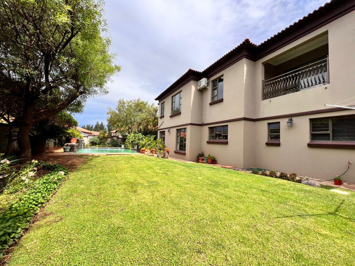 4 Bedroom House for sale in Tuscany Ridge P24112113834