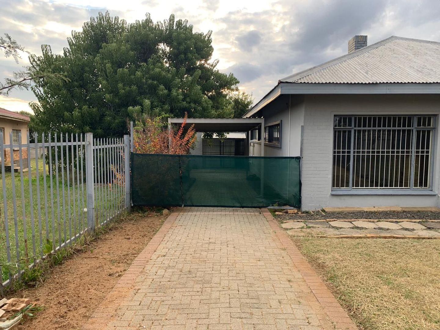 Apartments / flats to rent in Kroonstad Kroonstad Property