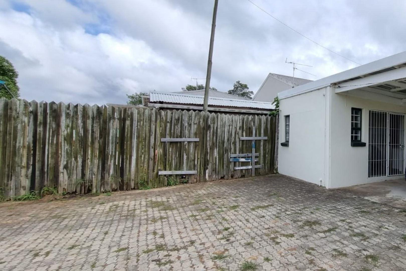 Apartments / flats to rent in Grahamstown Grahamstown Property