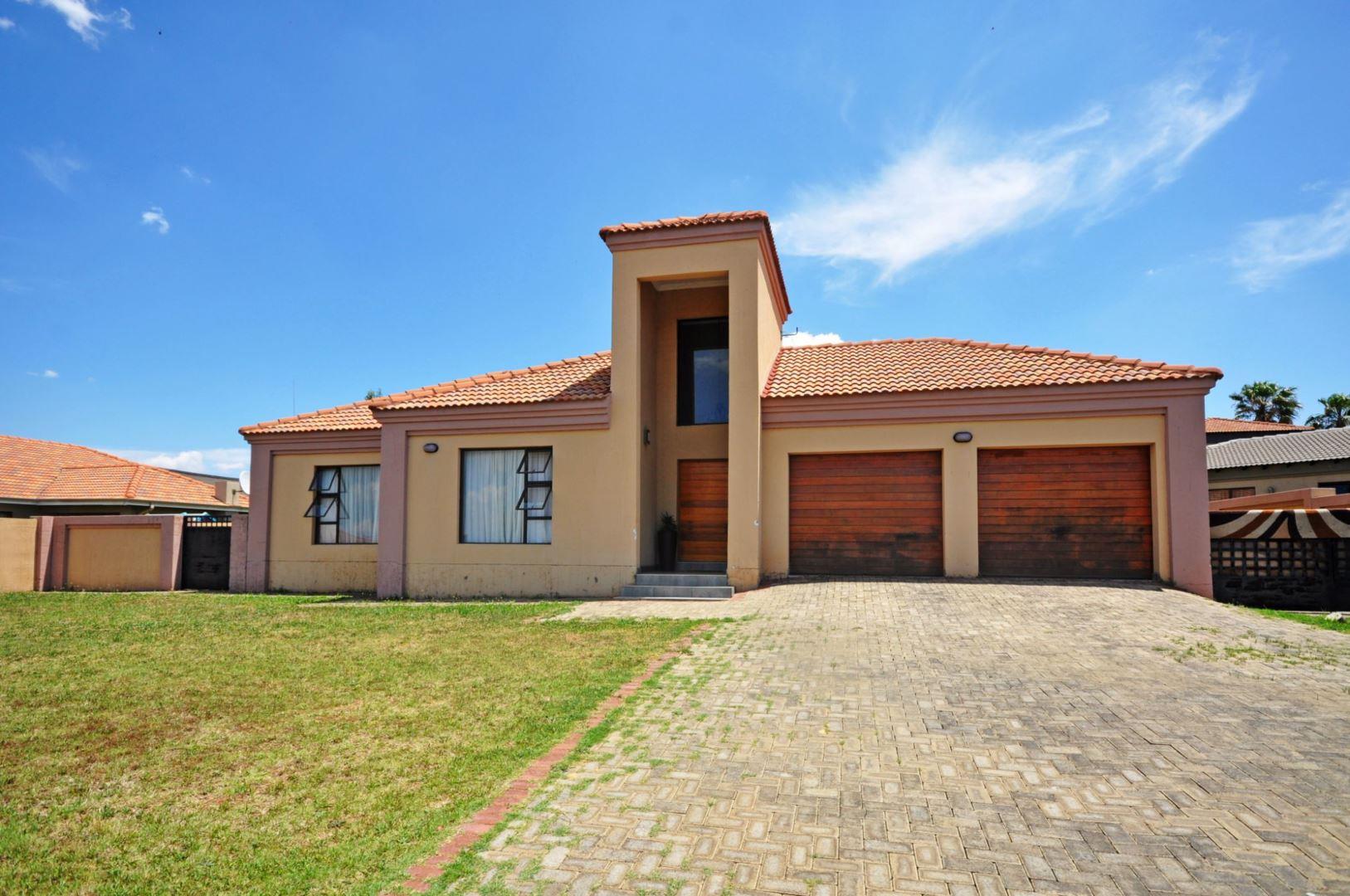 3 Bedroom House for sale in Three Rivers East P24112117698