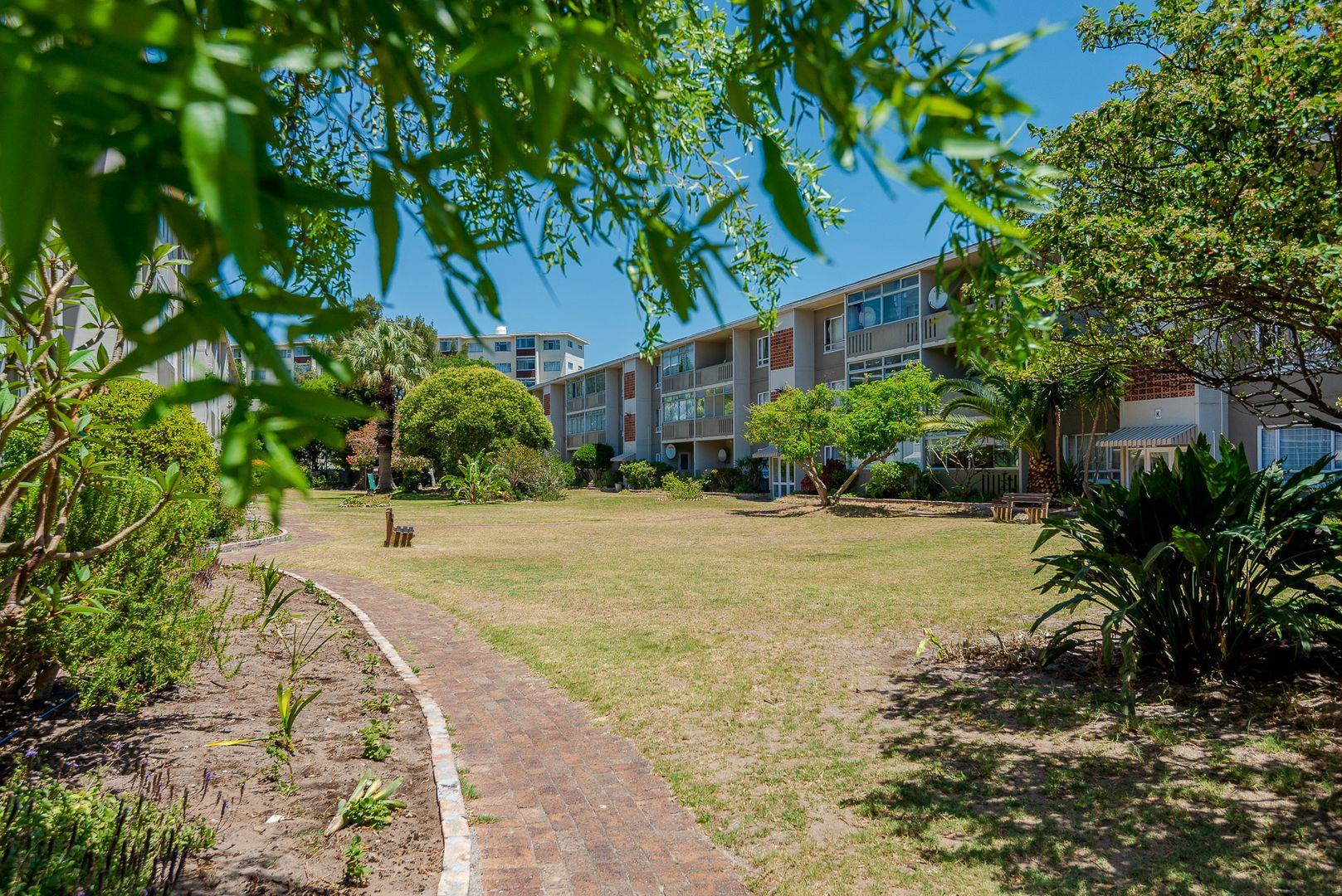 Claremont, Cape Town Property Apartments / flats for sale in