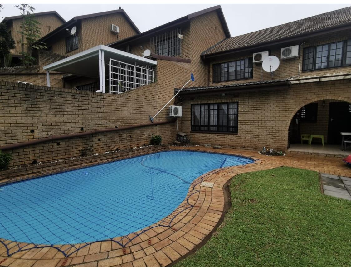 3 Bedroom Townhouse to rent in Warner Beach P24112125052