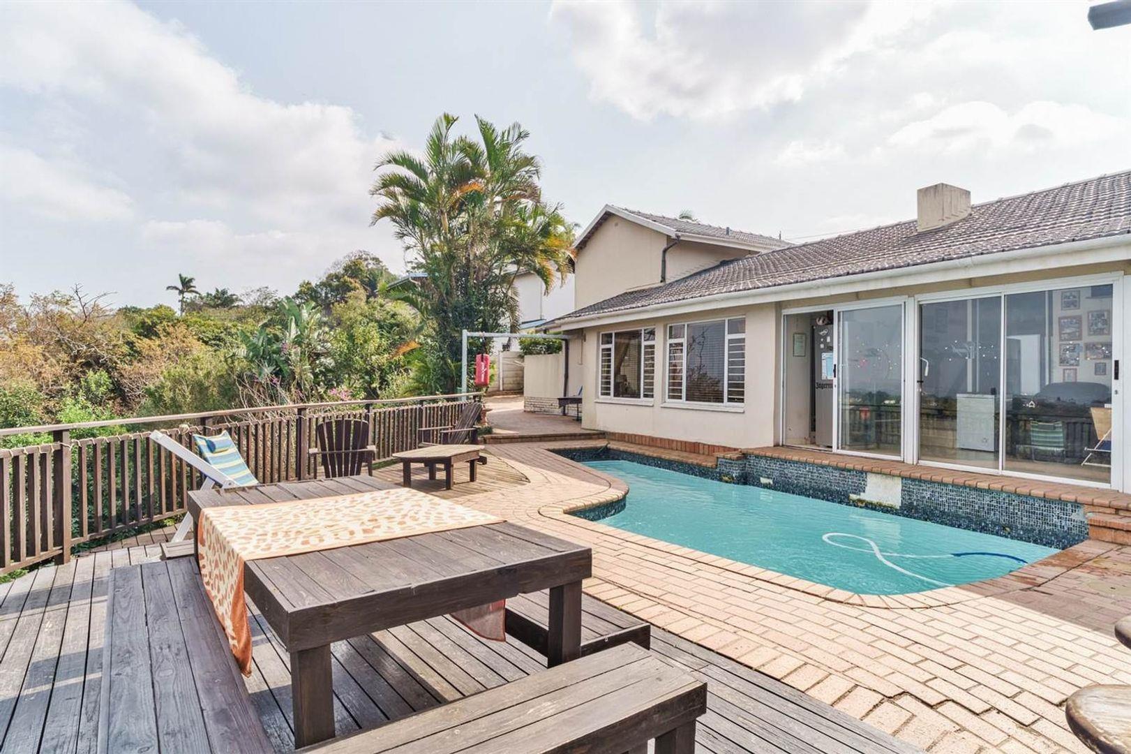 3 Bedroom House for sale in Dawncliffe P24112125996