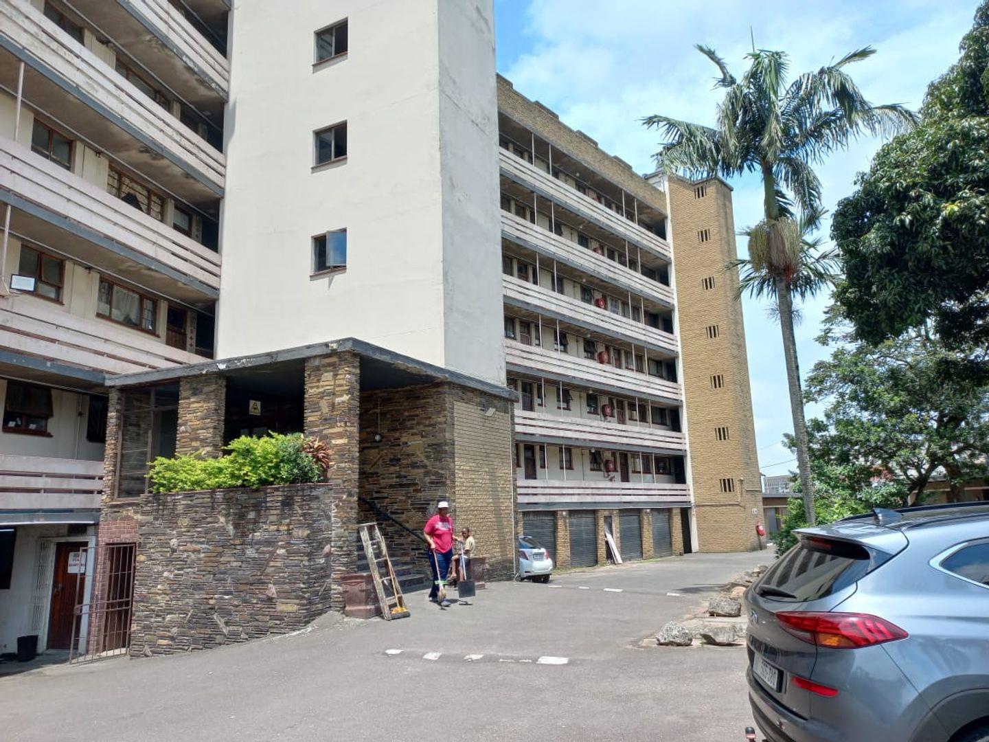 2 Bedroom Apartment / flat for sale in Central P24112425636