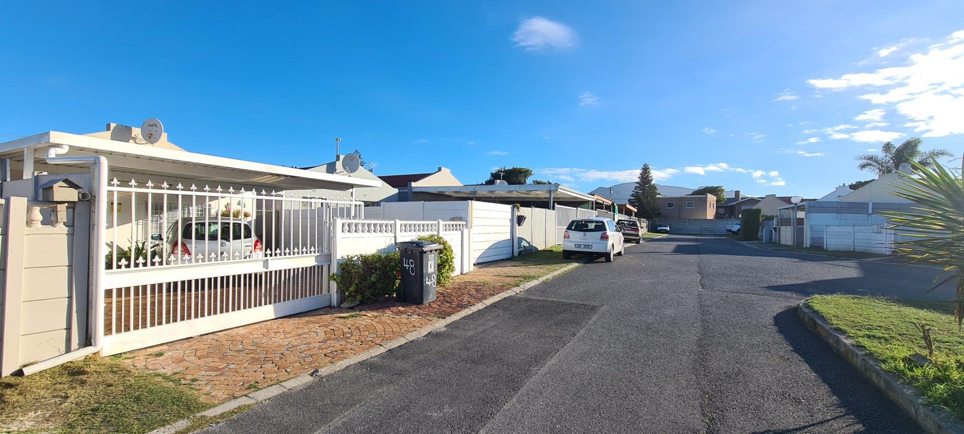 Elfindale Property Houses for sale in Elfindale