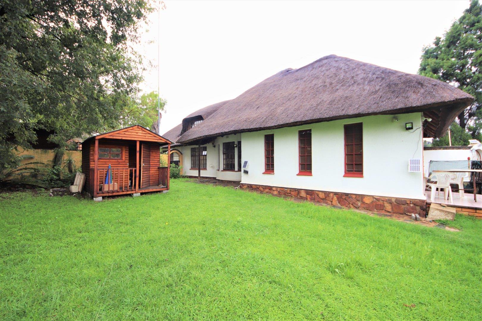 4 Bedroom House for sale in Croydon P24112140232