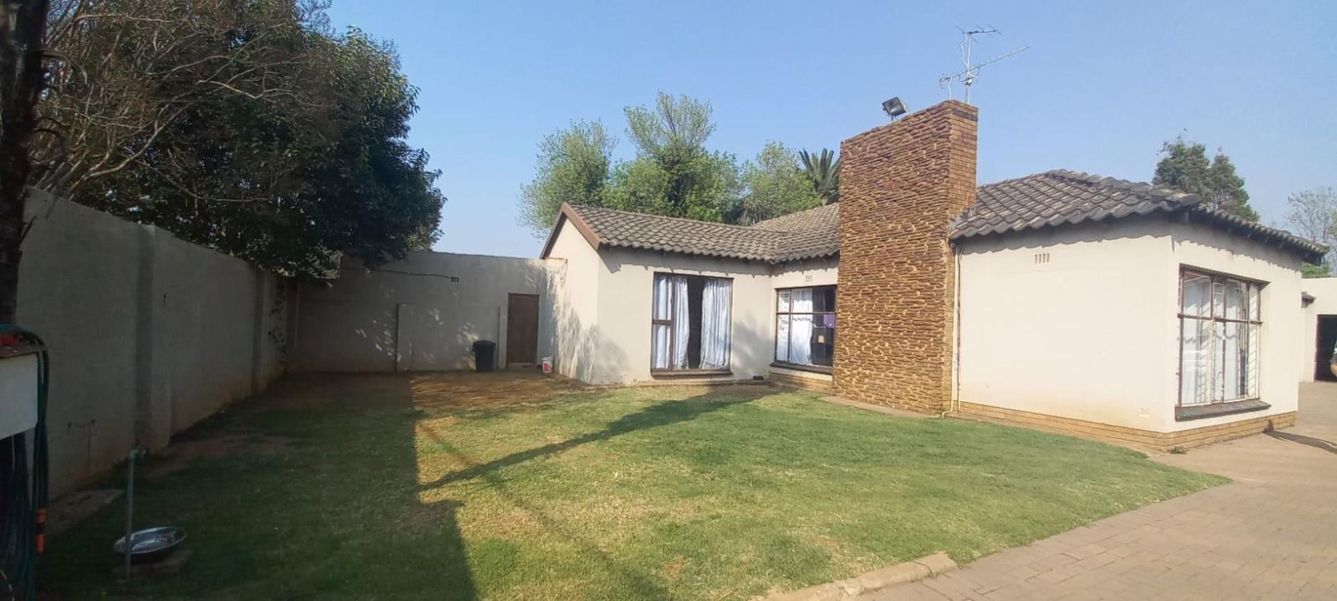 4 Bedroom House for sale in Arcon Park P24112148174