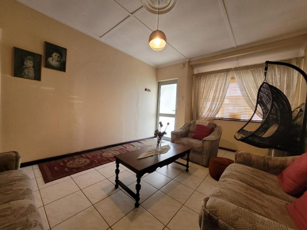 Woodlands, Mitchells Plain Property Property and houses for sale in Woodlands, Mitchells Plain