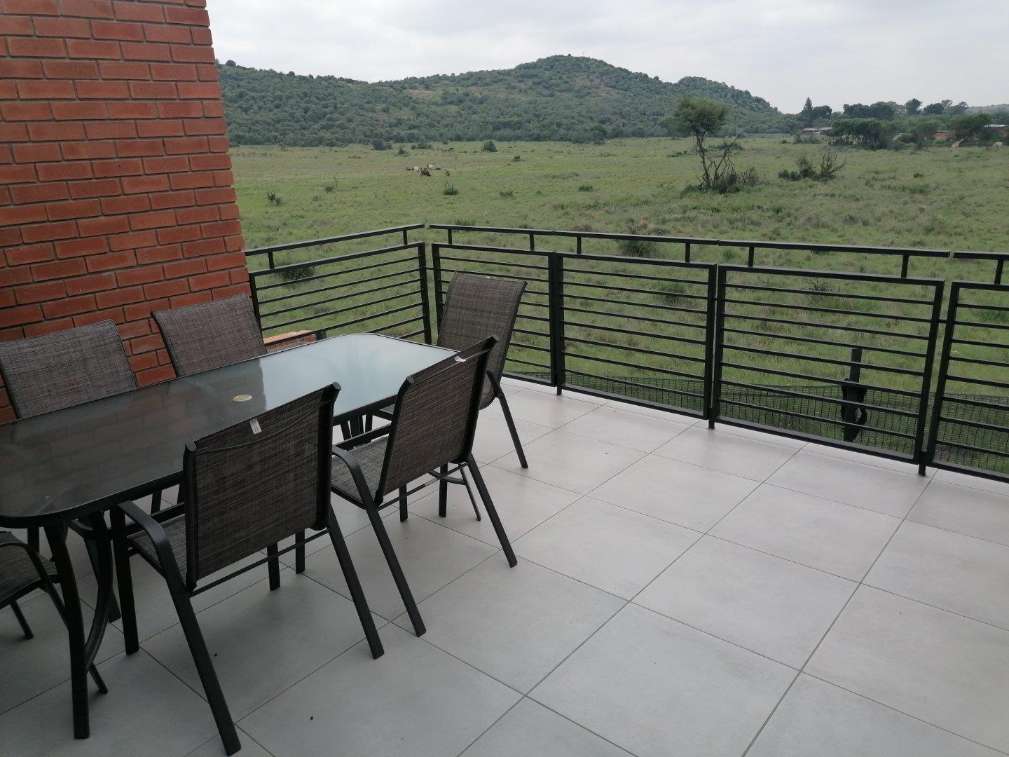 4 Bedroom Townhouse for sale in Somerton Estate P24112152609