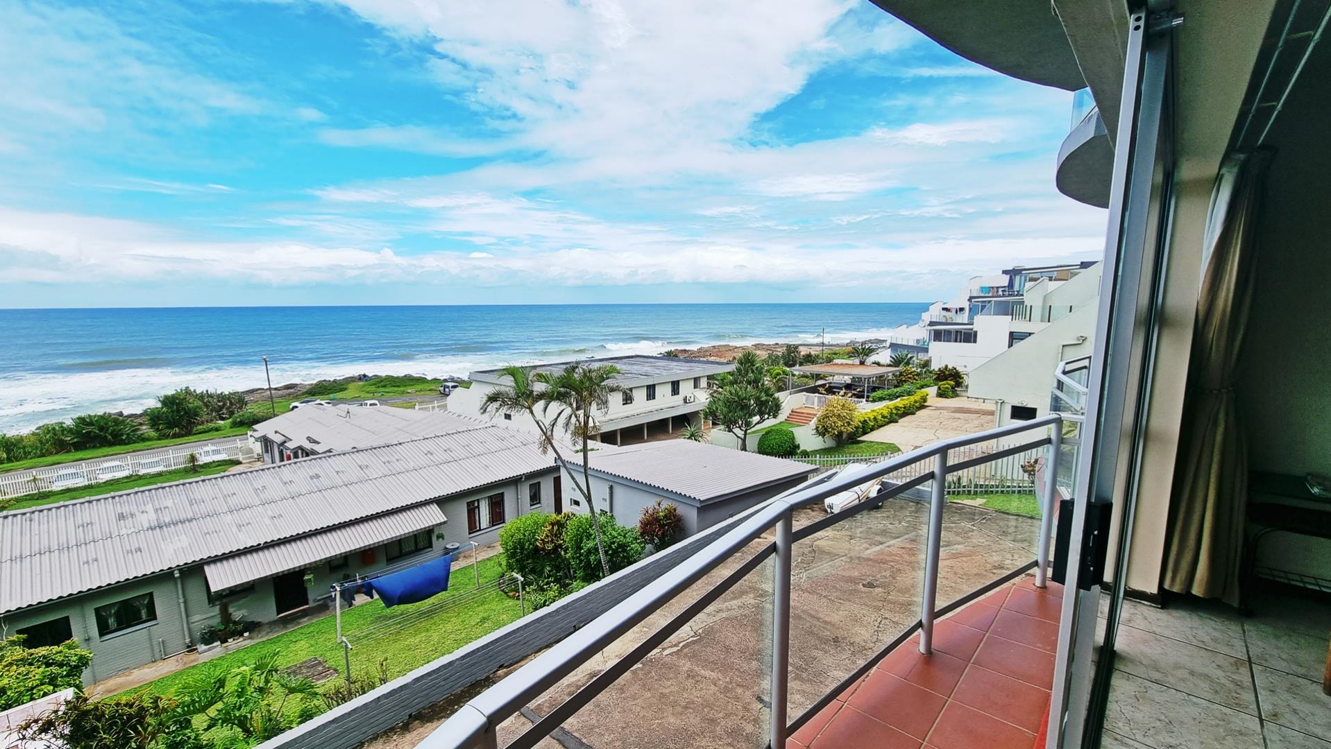 2 Bedroom Apartment / flat for sale in Manaba Beach P24112154129