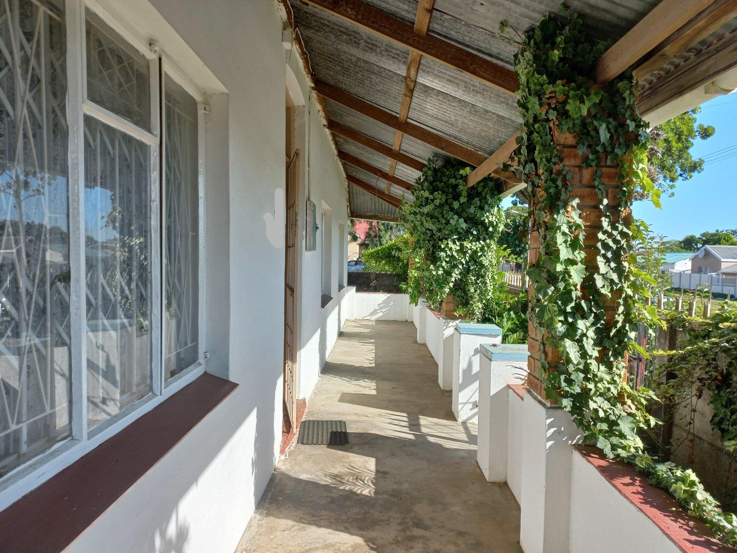 4 Bedroom House for sale in King Williams Town Central P24112158085