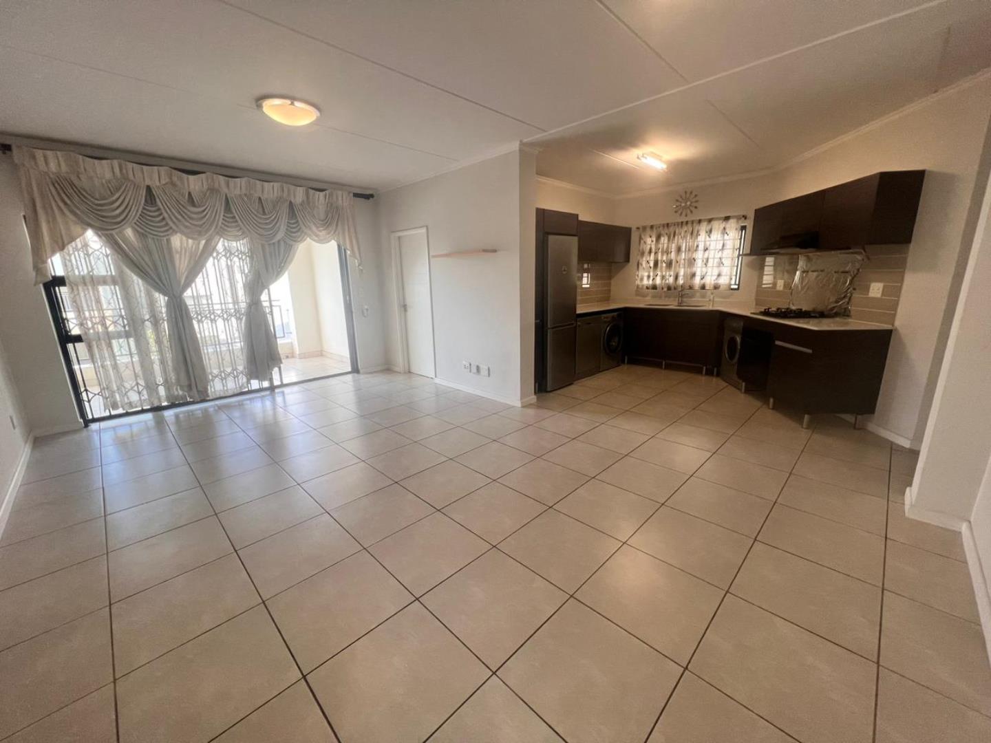 3 Bedroom Apartment / flat for sale in Westlake Eco Estate P24111815069