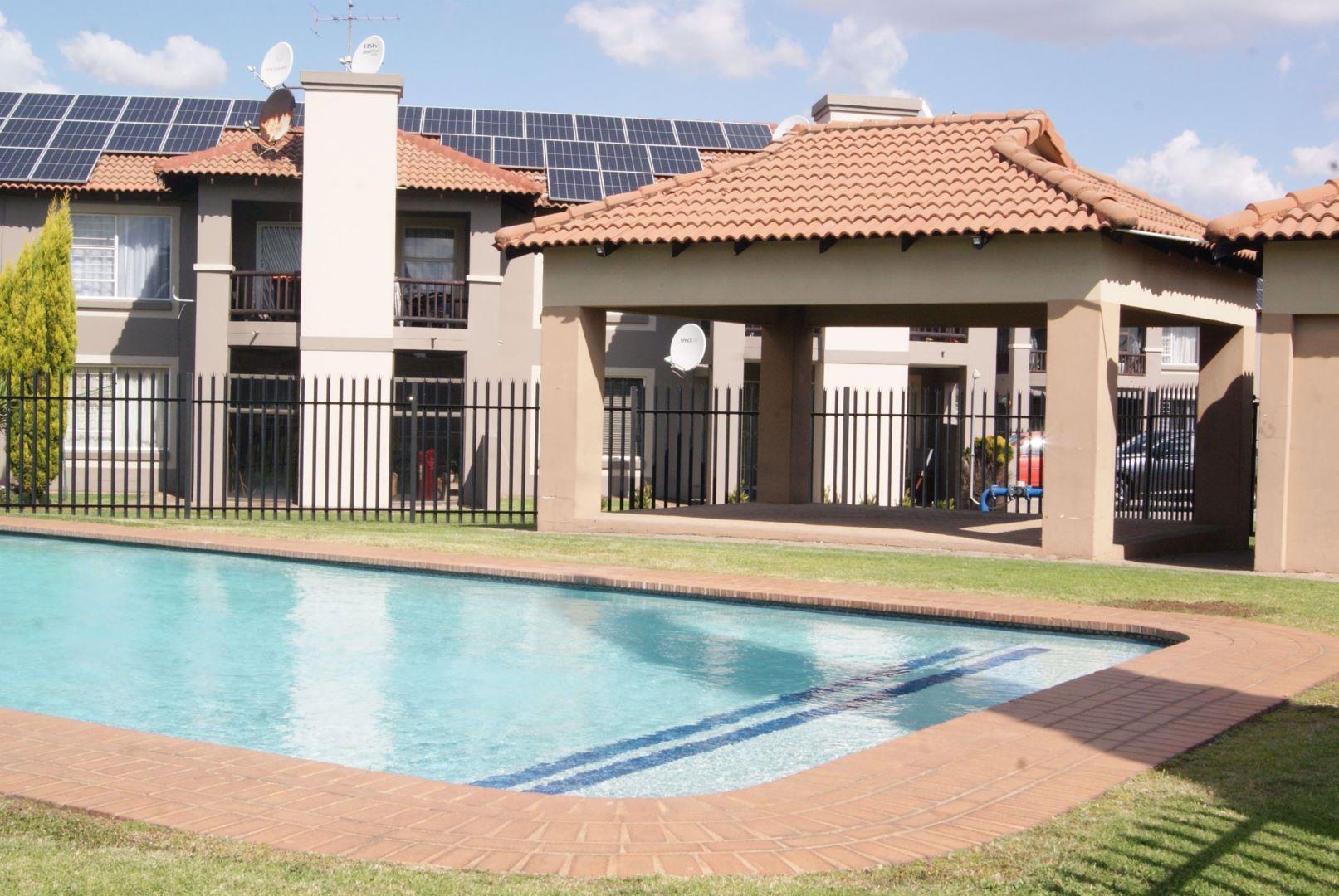 2 Bedroom Apartment / flat for sale in Van Dyk Park 1247 Keurboom