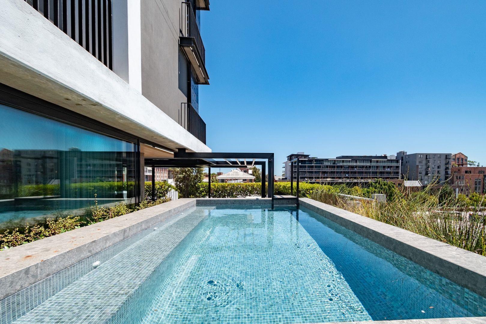 3 Bedroom Apartment / flat for sale in De Waterkant P24112168960