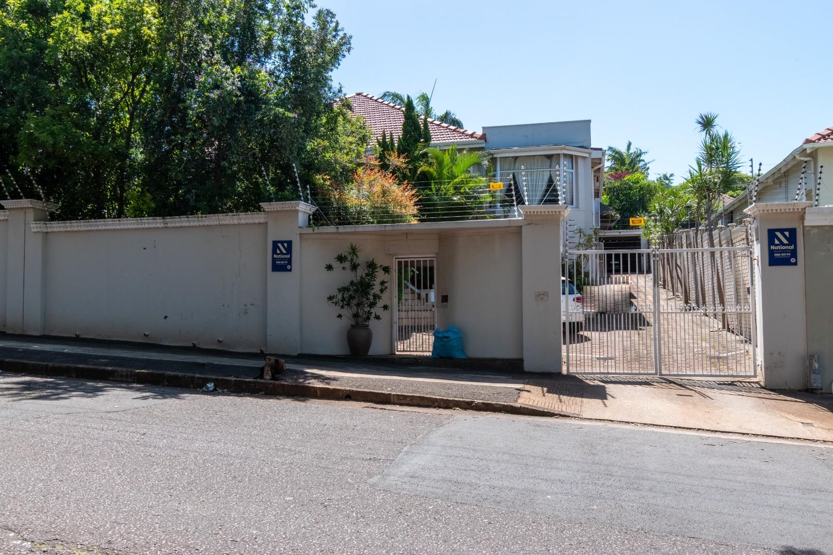 4 Bedroom House for sale in Bulwer 14 Princess Alice Avenue P24