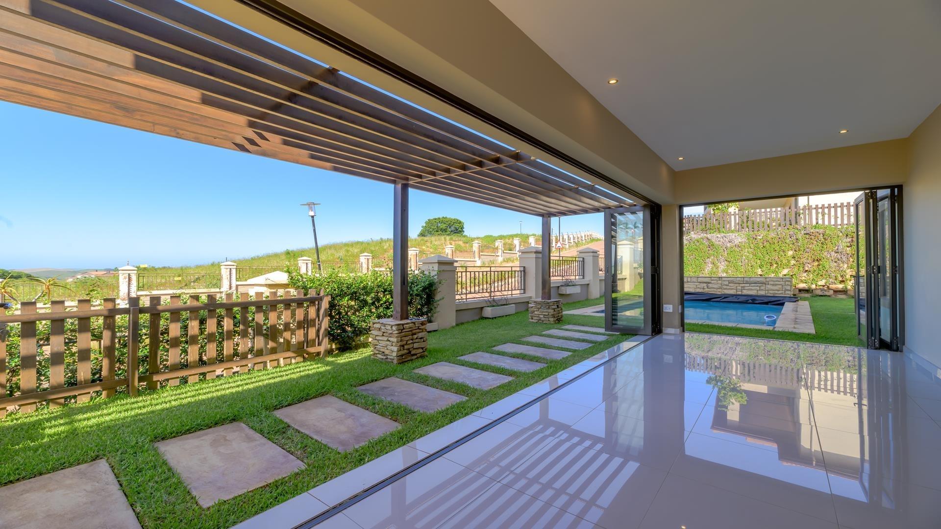 4 Bedroom Townhouse for sale in Izinga Estate P24112176494