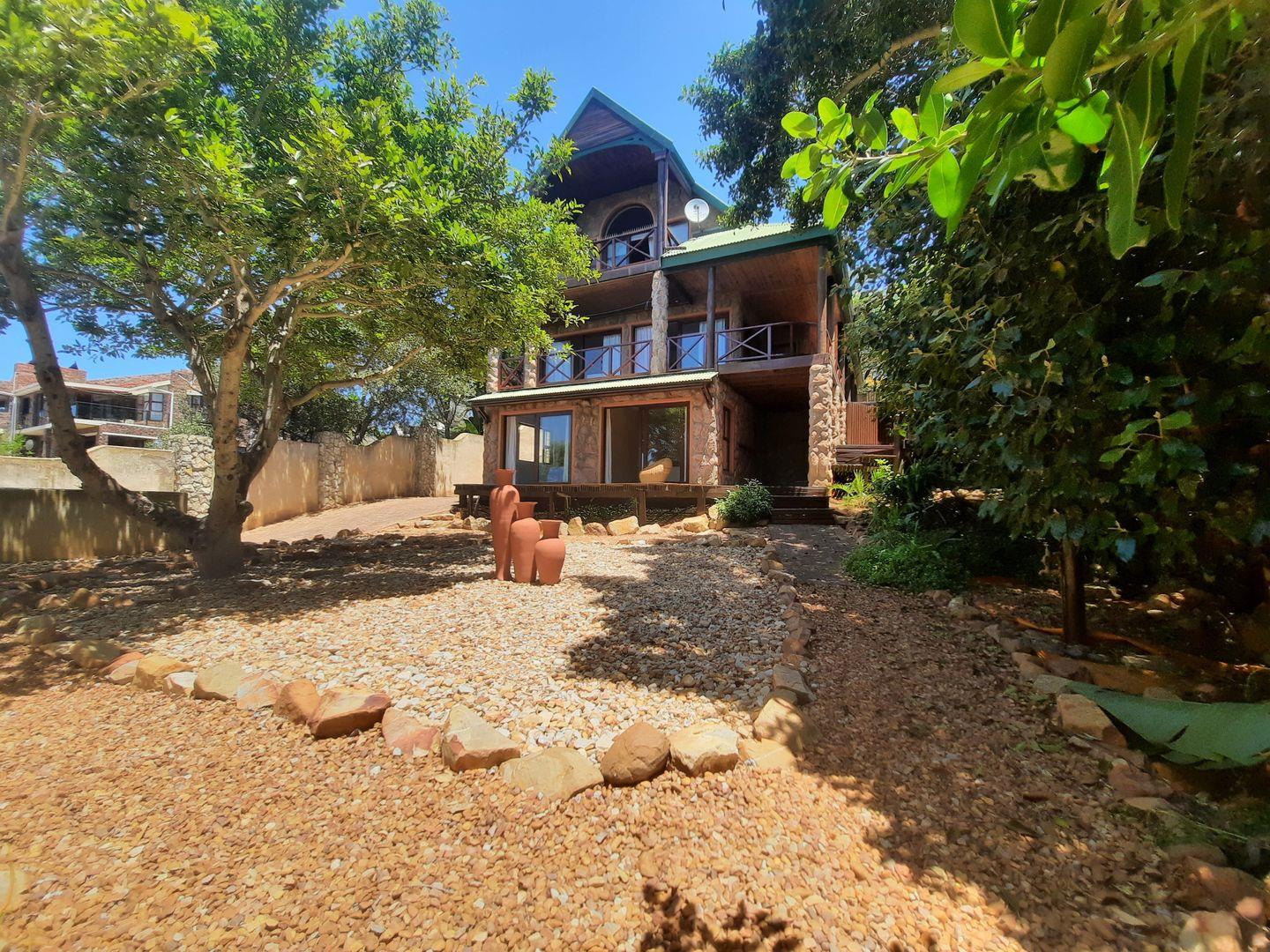 Wavecrest, Jeffreys Bay Property Property and houses for sale in