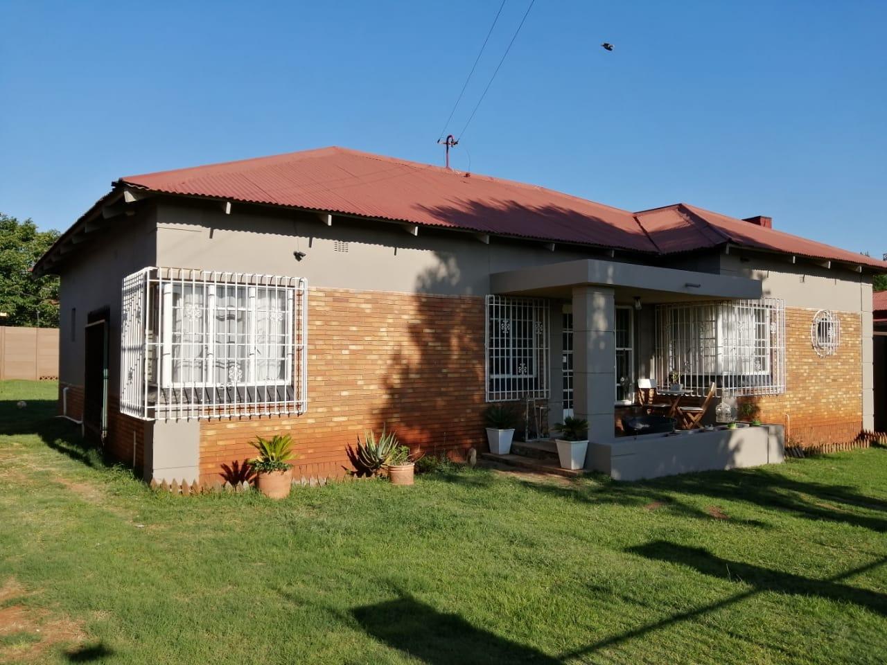 Primrose Hill Property Property and houses for sale in Primrose Hill