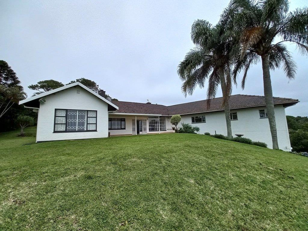 5 Bedroom House for sale in Southbroom P24112181842