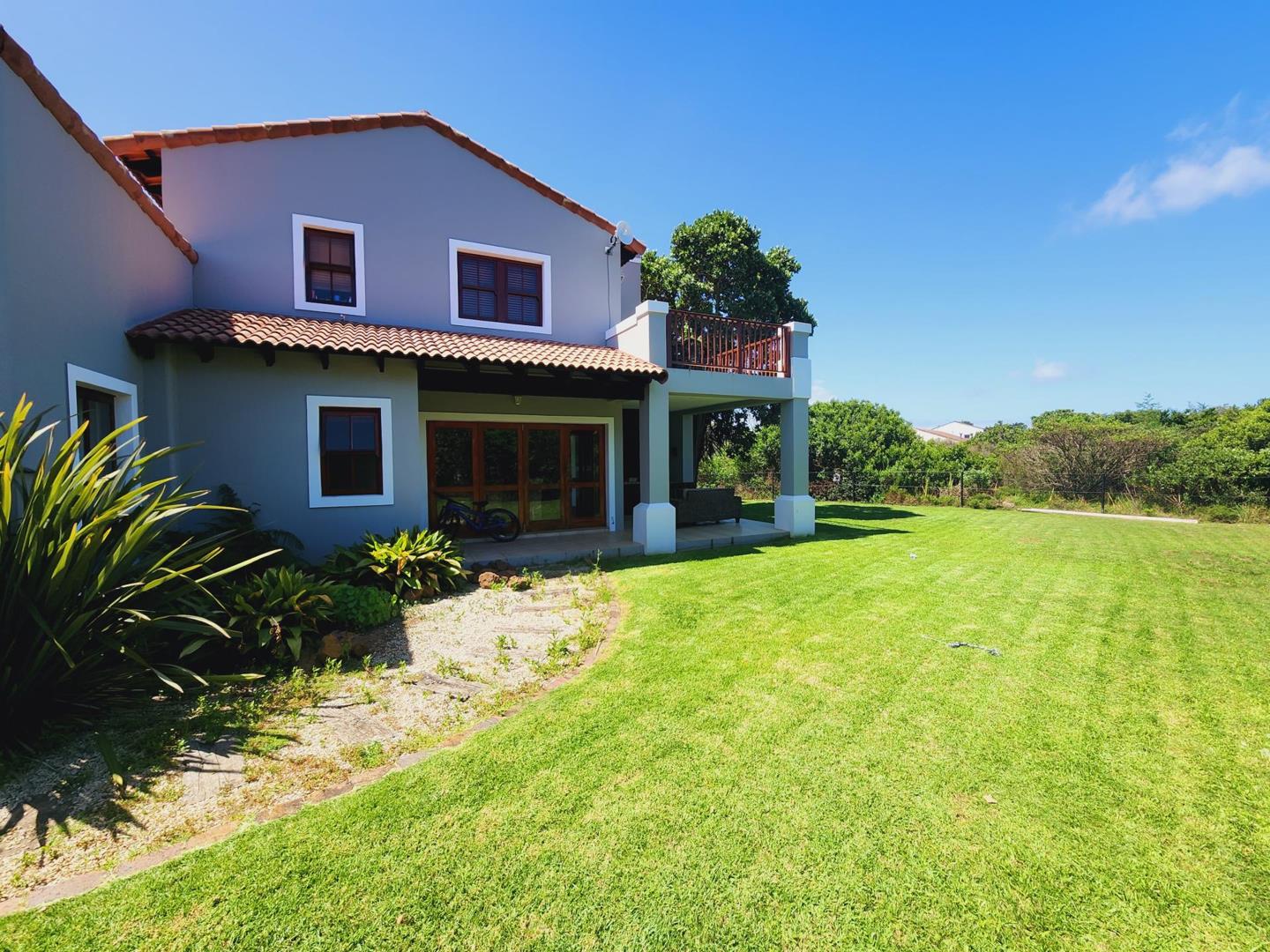 5 Bedroom House for sale in Schoongezicht Estate P24112186833