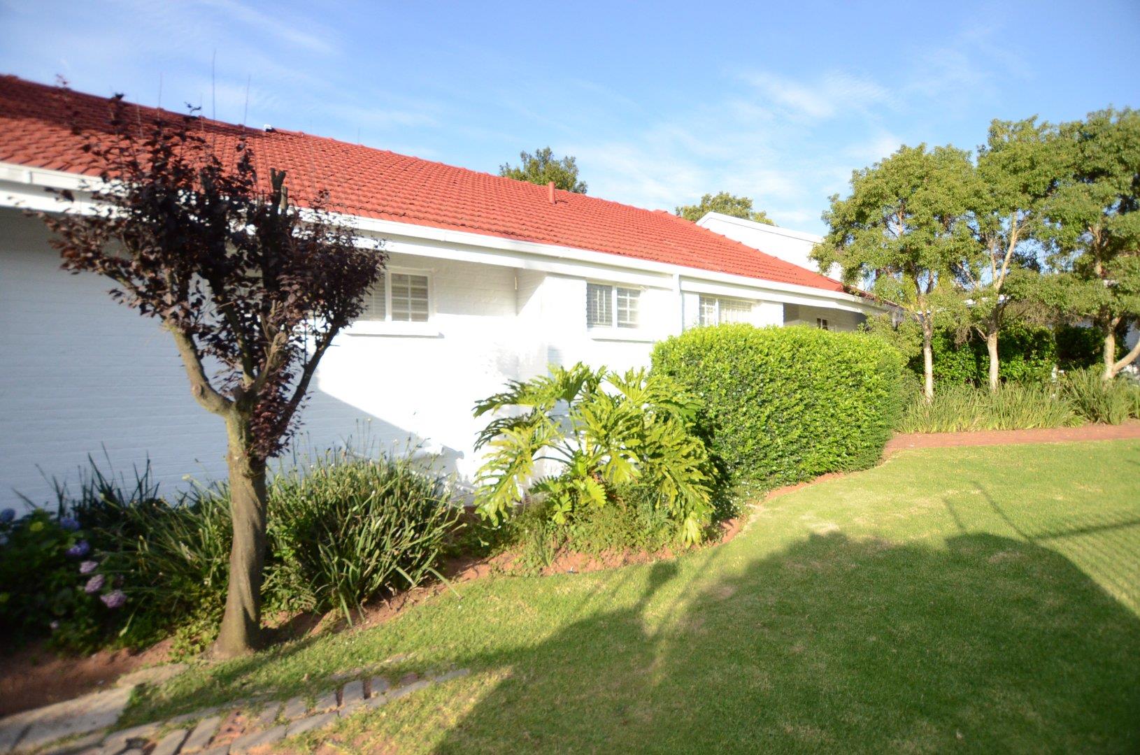 5 Bedroom House for sale in Parkmore P24112198464