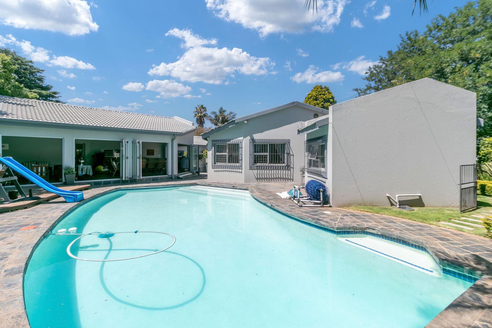 Elma Park Property Property and houses for sale in Elma Park