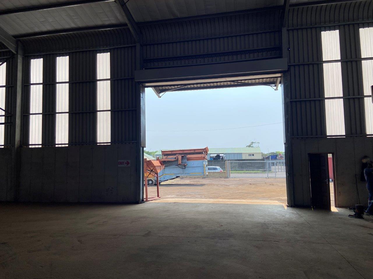 Industrial property to rent in Alton P24112200765